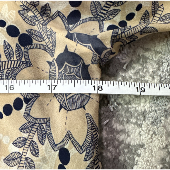 Maeve Anthropologie Cream Button Back 100% Silk Sydney Blouse Top Sz 4‎ Small - Picture 6 of 8